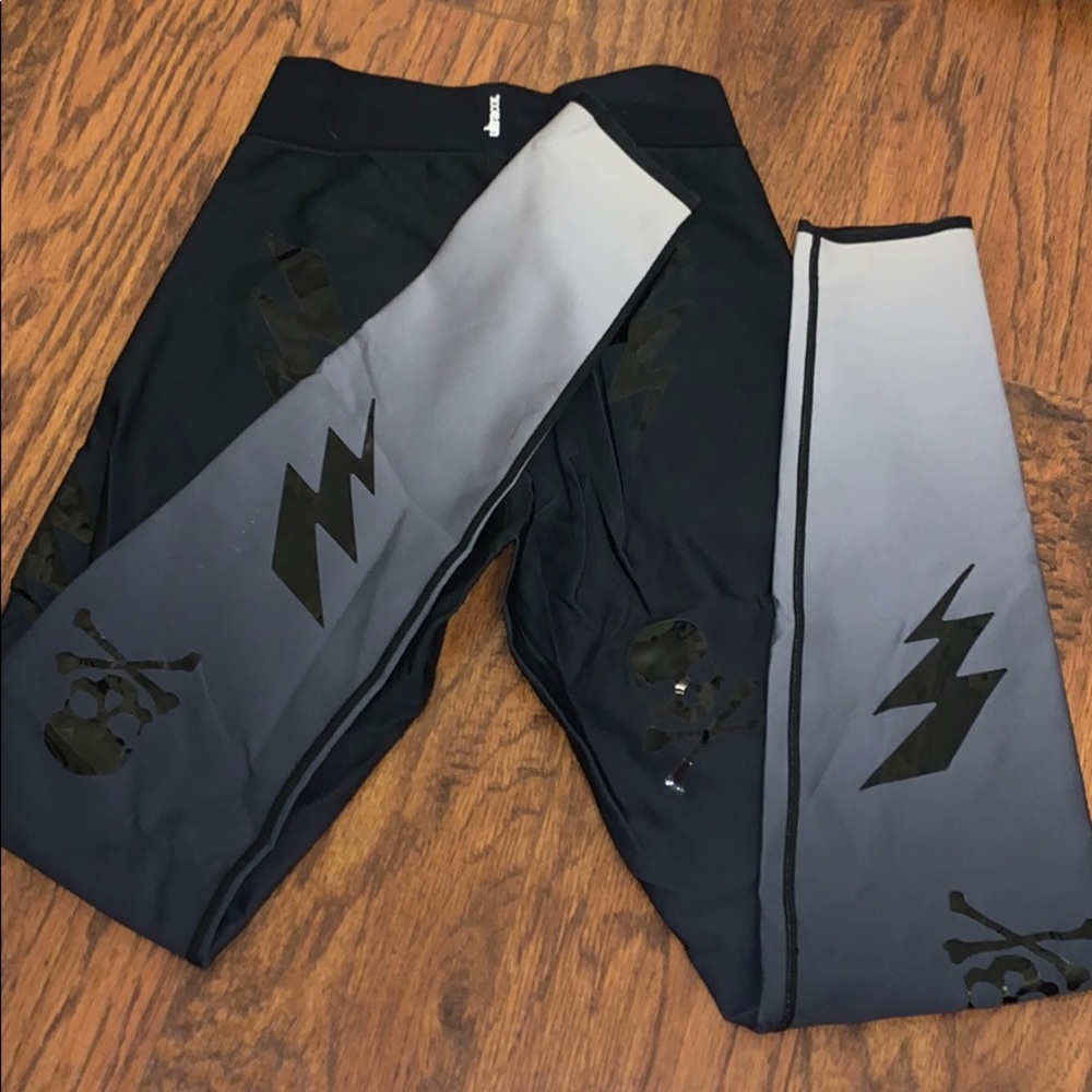 ultracor skull workout leggings